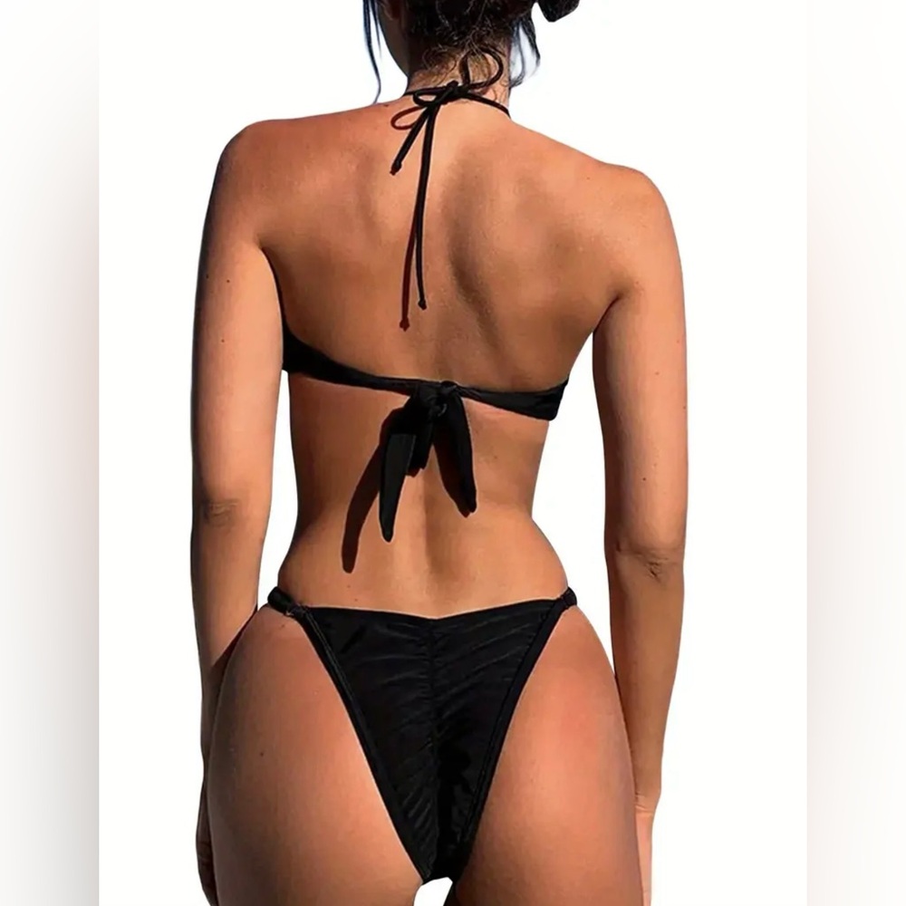 Black Underwire Halter Bandeau Cheeky Bikini Set - Picture 5 of 8